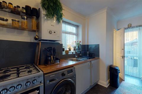 37 Astley Avenue, Dover, CT16 2PP