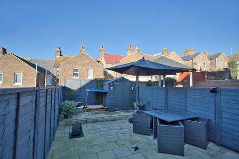 37 Astley Avenue, Dover, CT16 2PP