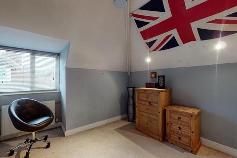 103 Barton Road, Dover, CT16 2LX