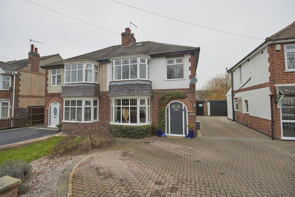 Nutts Lane, Hinckley 4 bed semidetached house £300,000