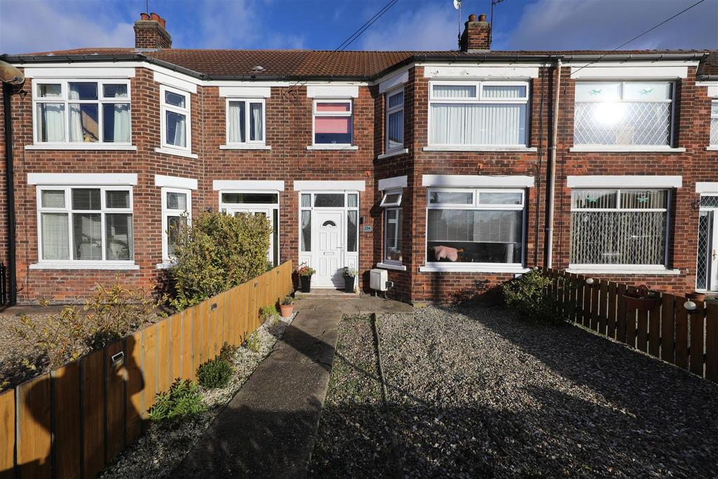 Bricknell Avenue, Hull 3 bed terraced house £165,000