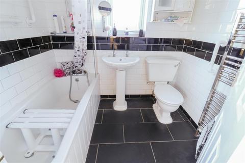 24 Ryecroft, Harlow, CM19 4BE