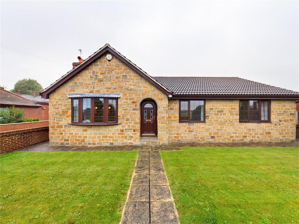 High Street, Great Houghton, BARNSLEY 3 bed detached bungalow for sale