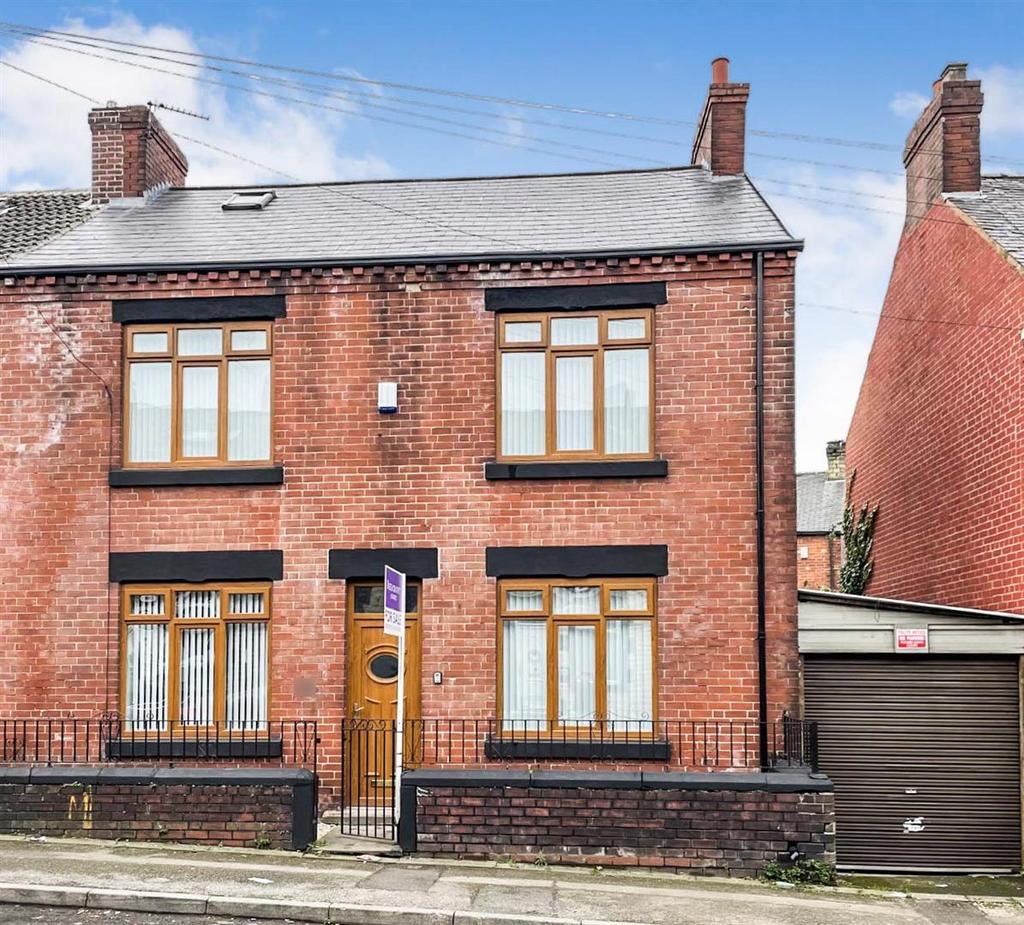 Blenheim Road, BARNSLEY, BARNSLEY 5 bed semidetached house £238,000
