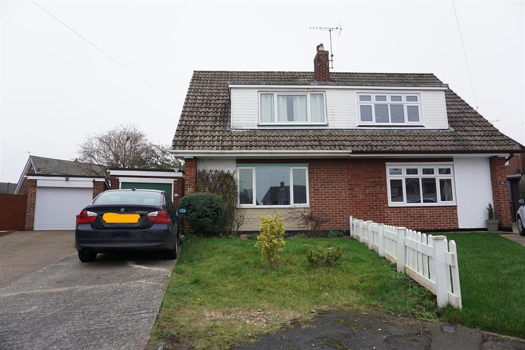 Cheriton Avenue, AdwickLeStreet... 3 bed semidetached house £160,000