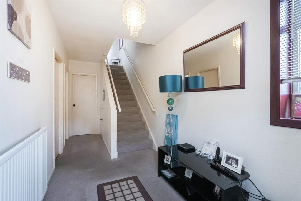 42 Clunie Road, Dunfermline, KY11 4EQ 3 bed end of terrace house £120,000