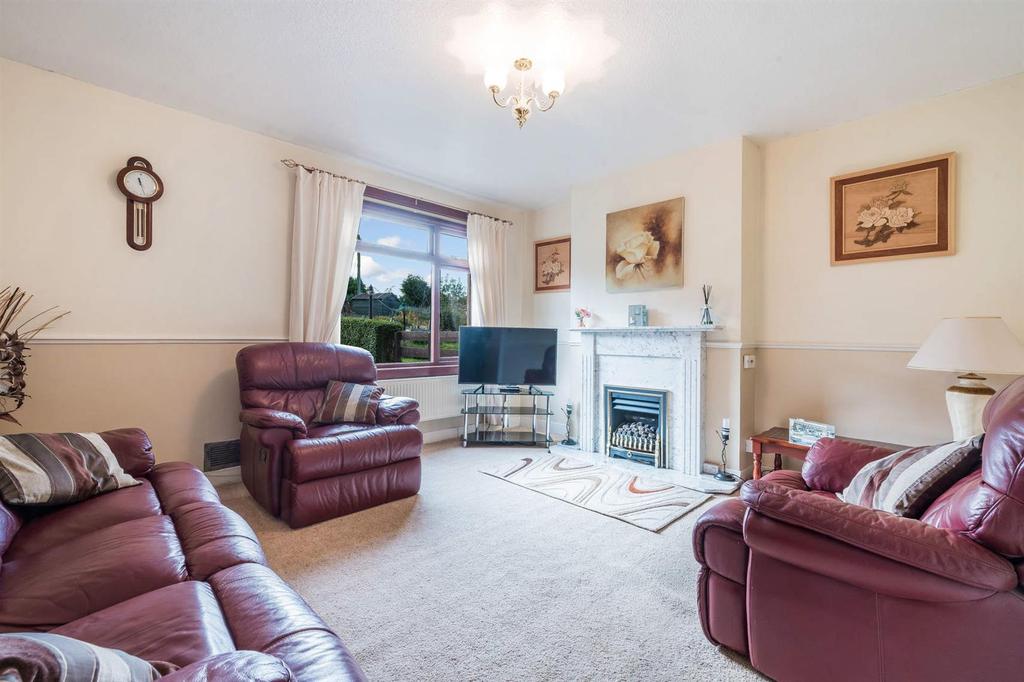39 Arthur Street, Dunfermline, KY12 0JP 3 bed semidetached house £