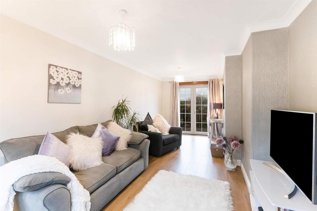 117 Wedderburn Street, Dunfermline, KY11 4SA 2 bed semidetached house £135,000