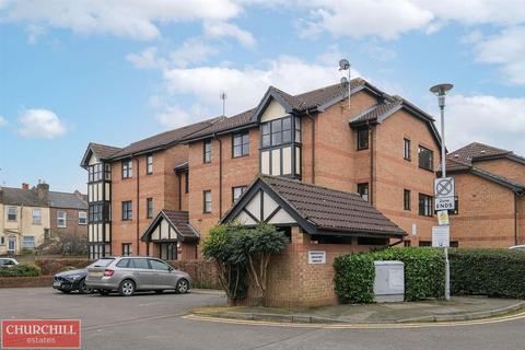 91 Chamberlain Place, London, E17 6AZ