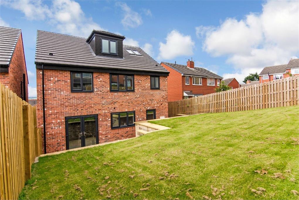 The Views, New Road, Staincross, BARNSLEY 5 bed detached house £395,000