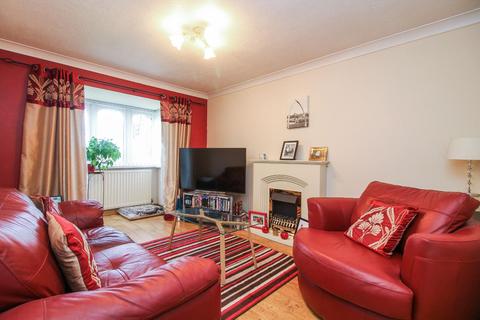 2 bedroom flat for sale - St. Marks Court, Shiremoor, Newcastle Upon Tyne
