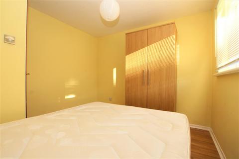 1 bedroom flat to rent - Burdetts Road, Dagenham