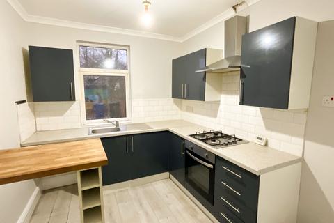 2 bedroom terraced house to rent, 59 Stirling Street