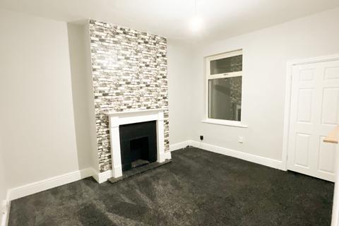 2 bedroom terraced house to rent, 59 Stirling Street