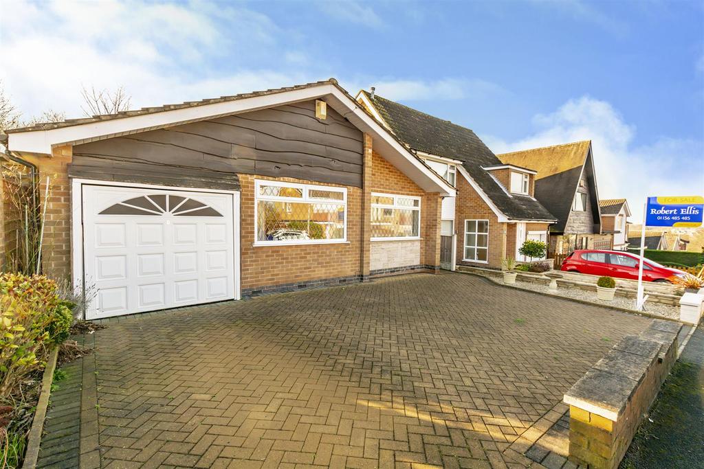 Weaverthorpe Road, Woodthorpe 2 bed detached bungalow £250,000