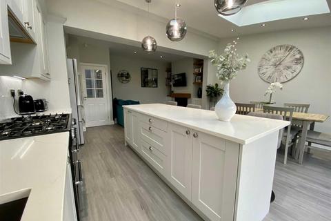 42 Daisy Road, Brighouse, HD6 3SX