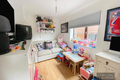 34 Doeshill Drive, Wickford, SS12 9RD