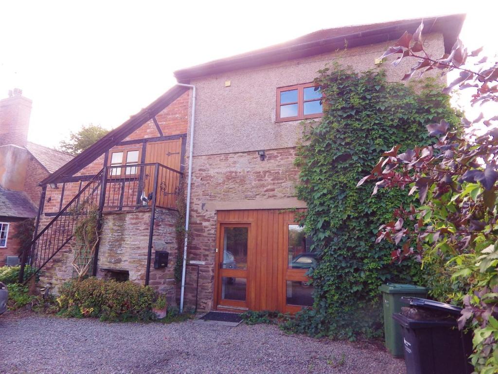 Stoke Prior, Leominster 3 bed barn conversion £895 pcm (£207 pw)