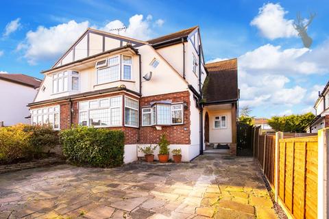 6 Heath Drive, Theydon Bois, Epping, CM16 7HL