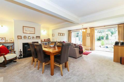3 bedroom semi-detached house for sale - Oxhey