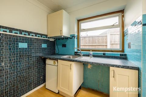 18 Edith Way, Corringham, Stanford-le-hope, SS17 9AF