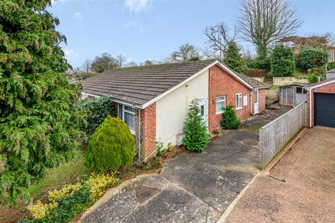 2 Chilcott Close, Tiverton, EX16 4EZ
