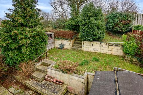 2 Chilcott Close, Tiverton, EX16 4EZ