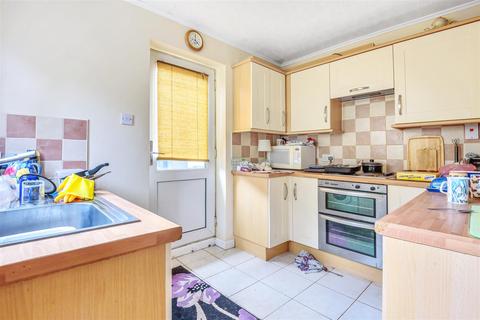 2 Chilcott Close, Tiverton, EX16 4EZ