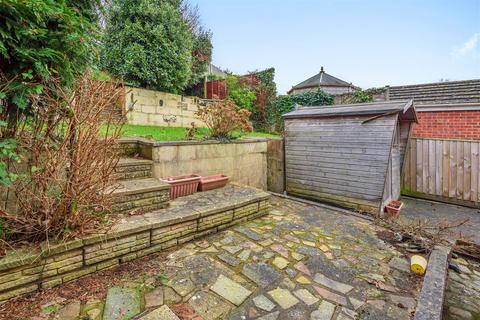 2 Chilcott Close, Tiverton, EX16 4EZ