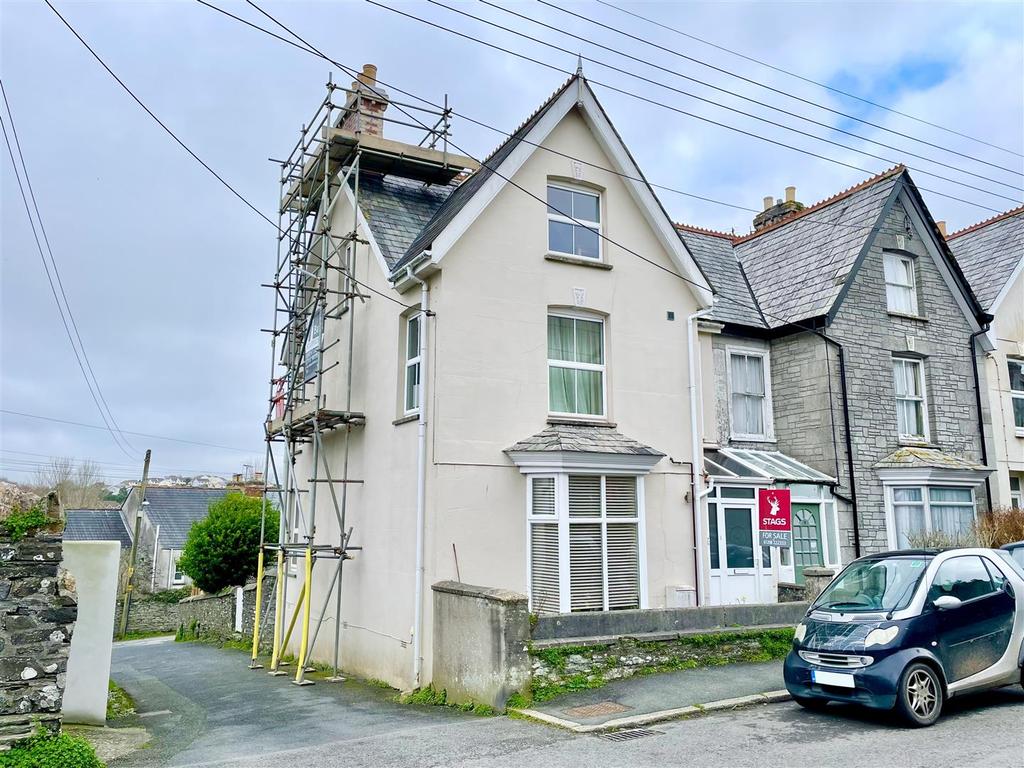 Fernleigh Road, Wadebridge 4 bed terraced house £425,000