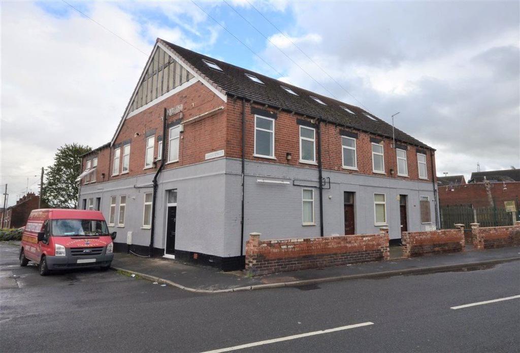 Southmoor Road, Hemsworth, WF9 2 bed apartment £450 pcm (£104 pw)