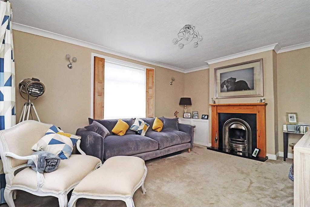 Ridgeway Road, Timperley, Cheshire 3 bed semidetached house £400,000