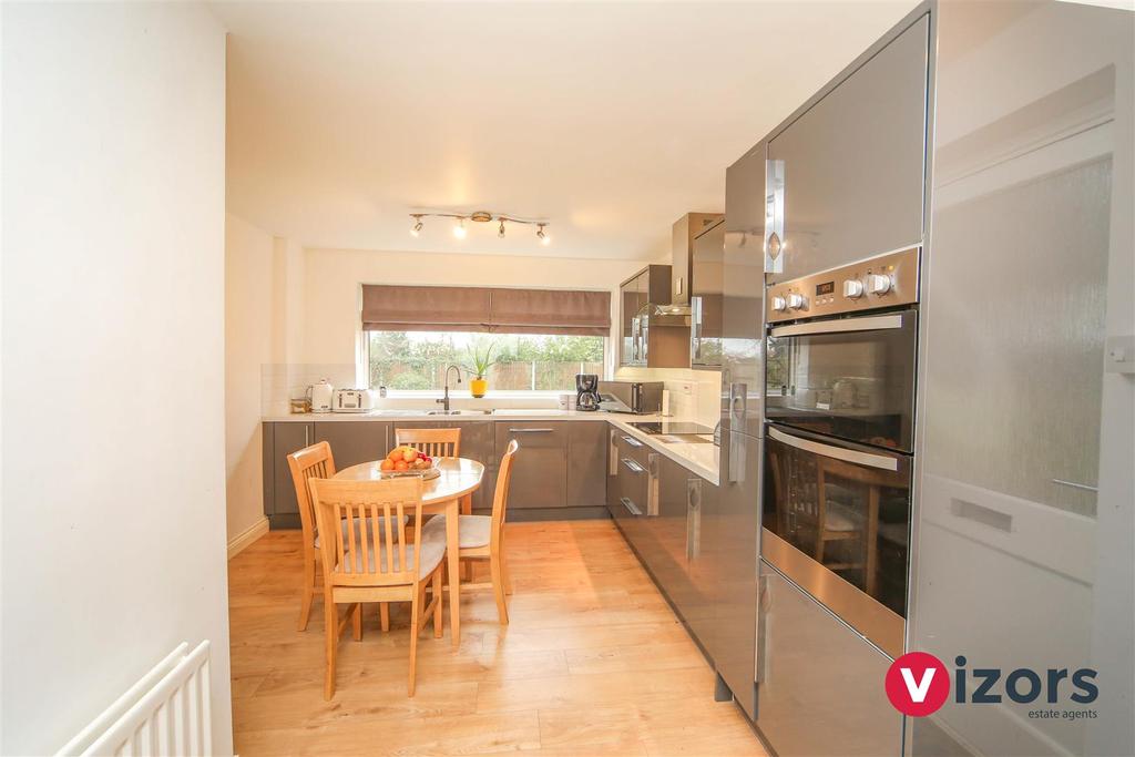 Compton Close, Southcrest, Redditch 4 bed detached house £425,000