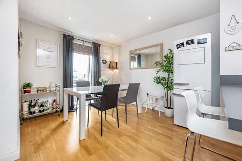 3 bedroom flat for sale, Rutherford House, 483 Battersea Park Road, Battersea, London, SW11