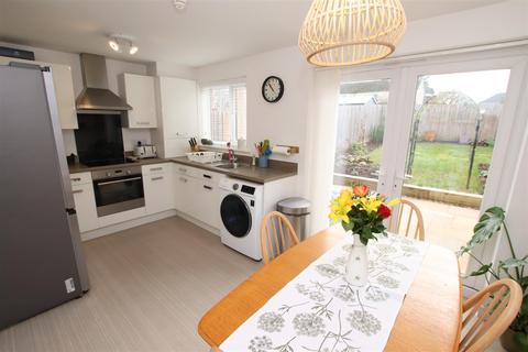 10 Beech Road, Cranbrook, Exeter, EX5 7FU
