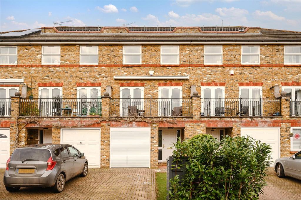 Chivenor Grove, Royal Park Gate, Kingston upon Thames, KT2 4 bed house
