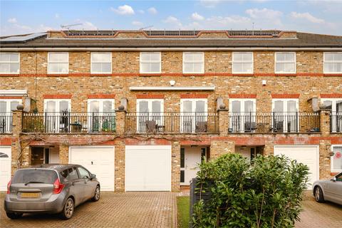 17 Chivenor Grove, Kingston Upon Thames, KT2 5GE