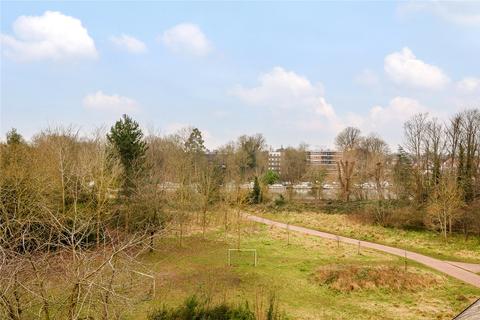 17 Chivenor Grove, Kingston Upon Thames, KT2 5GE