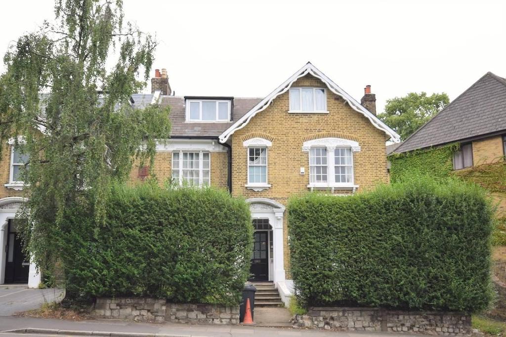 Lewisham Road, Lewisham 1 bed flat for sale £325,000