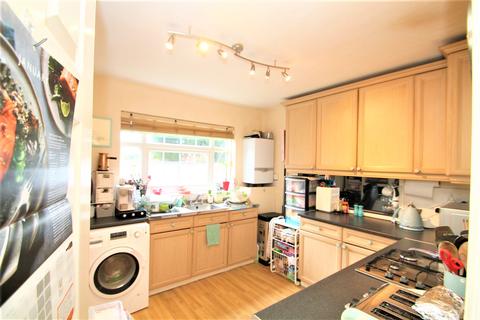 2 bedroom apartment to rent - Lower Road, Harrow, Middlesex, HA2