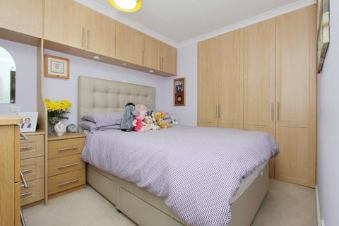 1 bedroom flat for sale - Kindersley, Andover, SP11
