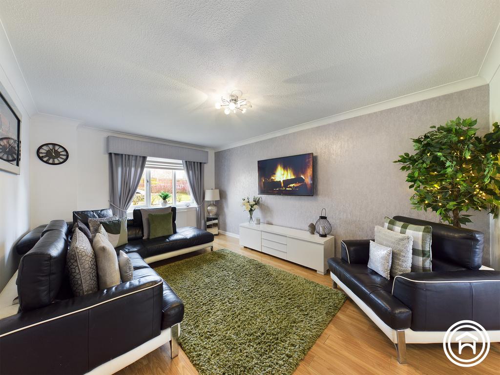 Mount Lockhart, Uddingston, Glasgow, G71 3 bed semidetached house £