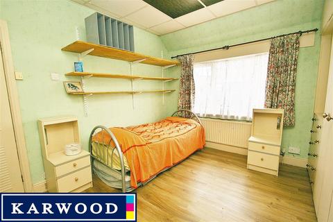 122 Cromwell Road, Hayes, UB3 2PT