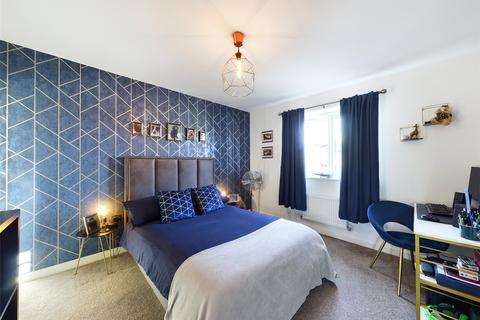 27 Dalziel Drive, Whittington, Worcester, WR5 2QY