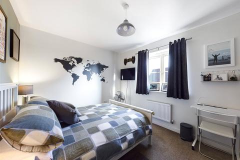 27 Dalziel Drive, Whittington, Worcester, WR5 2QY