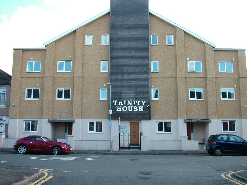 Tydraw Street, Port Talbot SA13 2 bed flat £525 pcm (£121 pw)