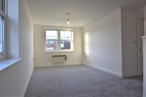 2 bedroom flat for sale - Upper Avenue, Eastbourne BN21