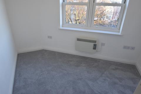 2 bedroom flat for sale - Upper Avenue, Eastbourne BN21