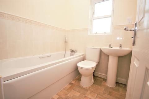2 Summer Oaks, Motcombe, Shaftesbury, SP7 9NW
