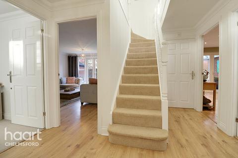 25 Bryant Link, Springfield, Chelmsford, CM2 6GZ